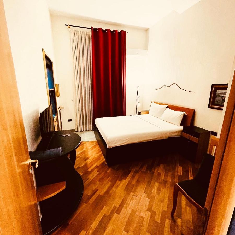 Lanova 21 Rooms Неаполь Экстерьер фото